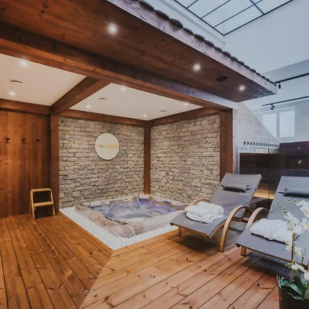Wellness Relaxium * Hradec Králové